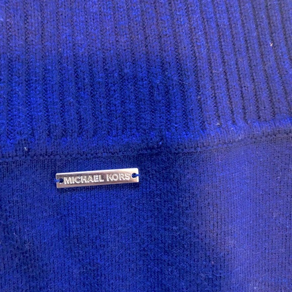 MICHAEL Michael Kors royal blue long fringed cowl turtleneck size medium - Picture 8 of 8